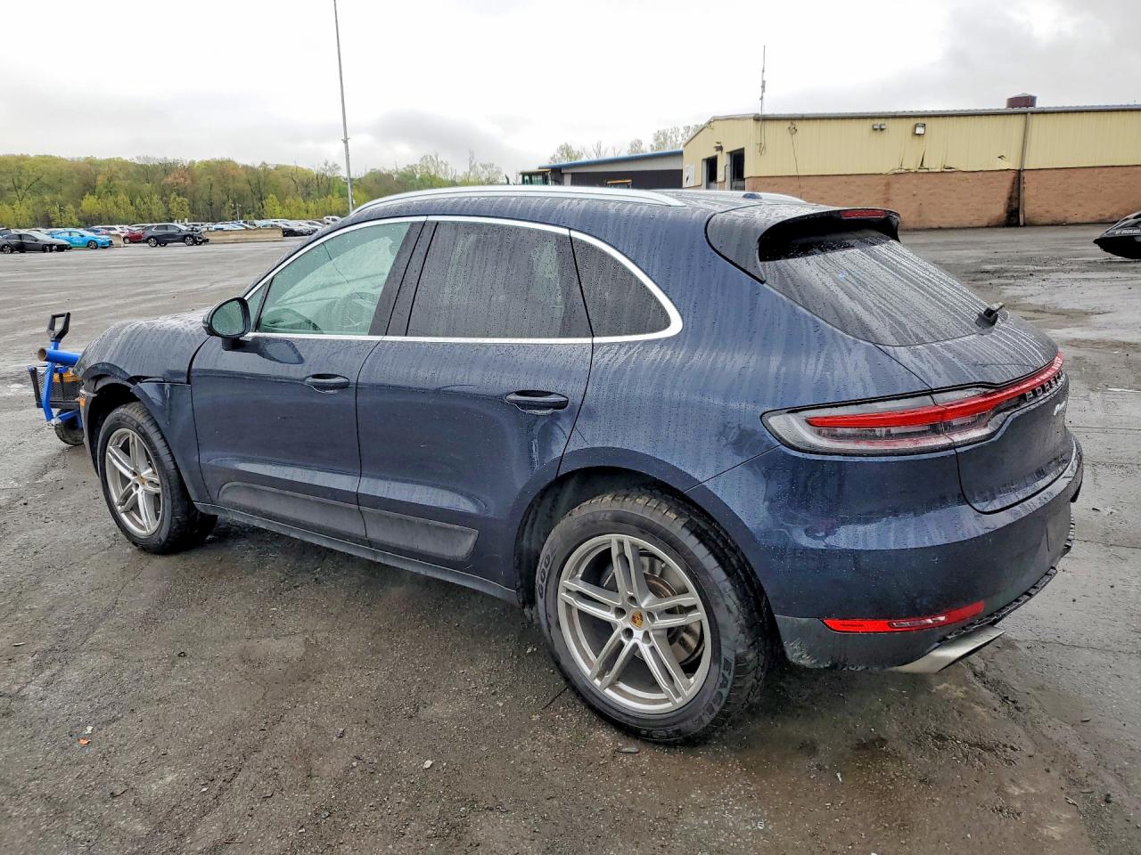 2021 PORSCHE MACAN Base