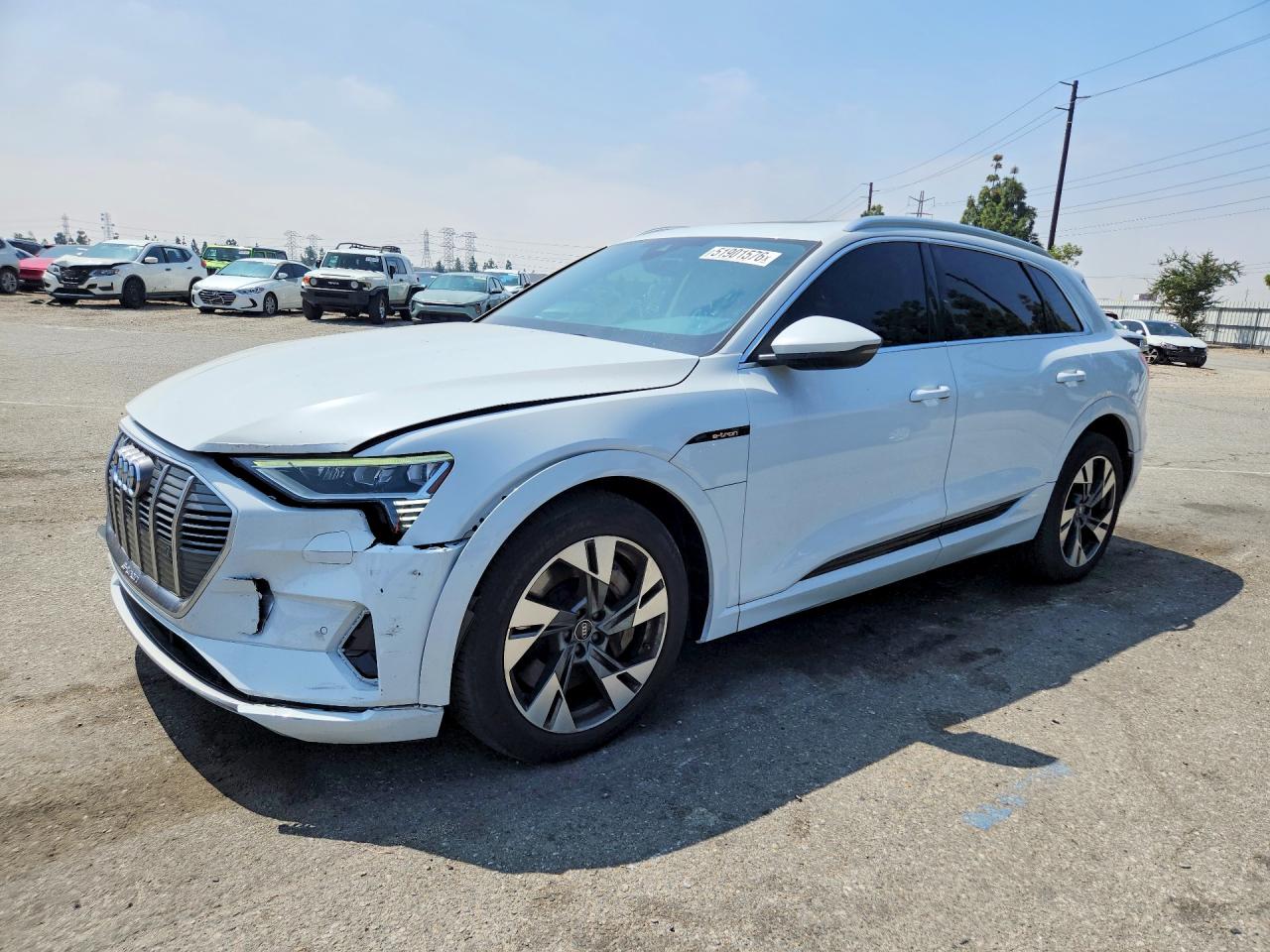 2022 AUDI E-TRON quattro Premium