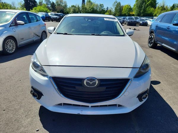 2016 MAZDA 3