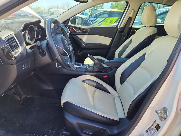 2016 MAZDA 3
