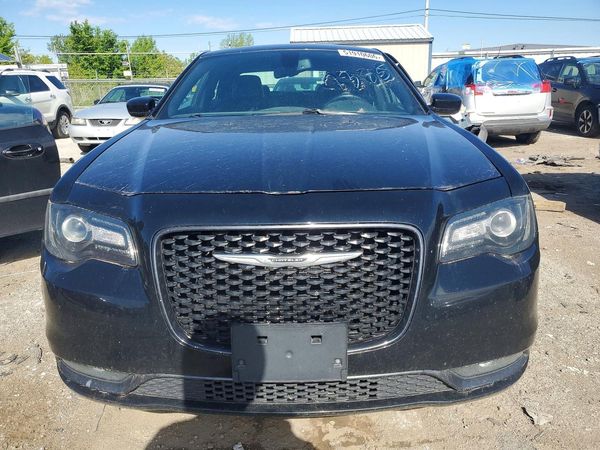2017 CHRYSLER 300