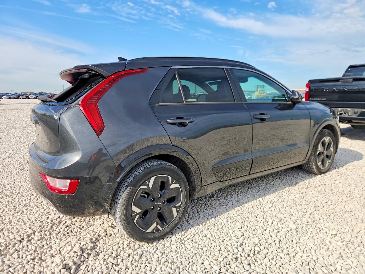 2023 KIA NIRO Wind