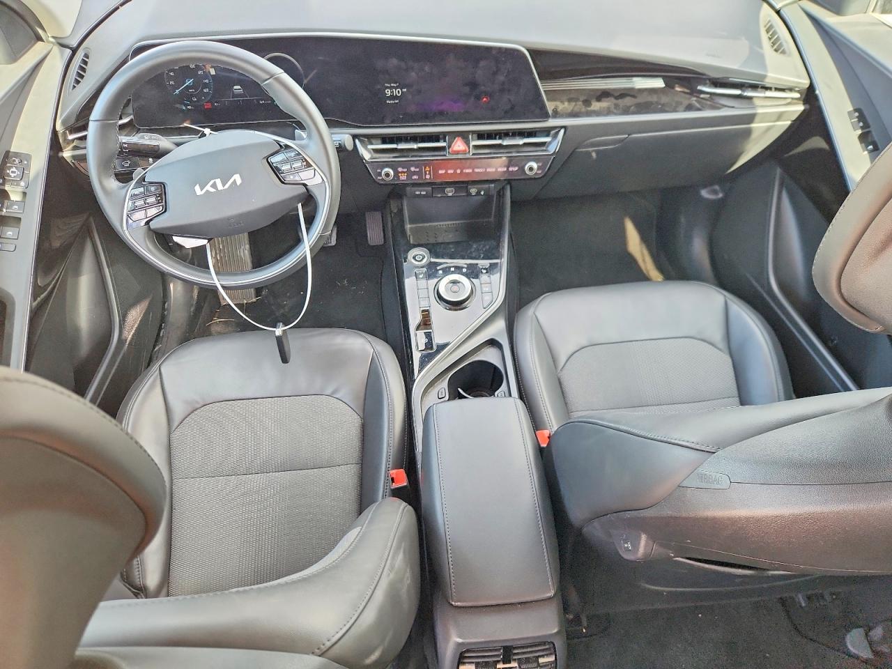 2023 KIA NIRO Wind