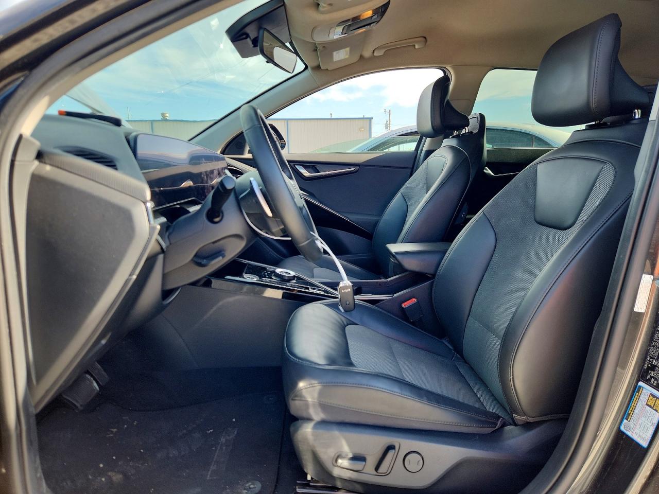2023 KIA NIRO Wind