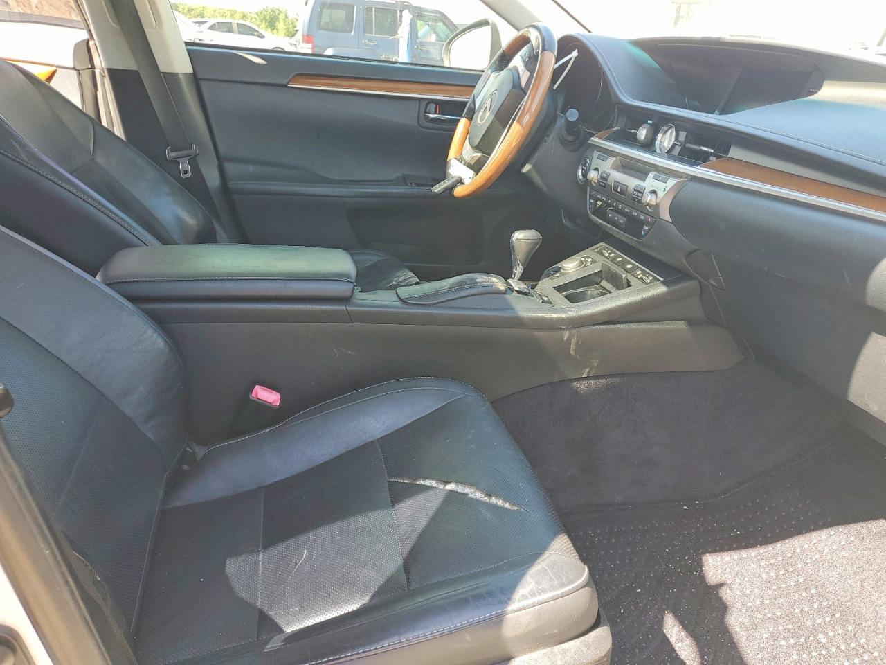 2013 LEXUS ES 300h
