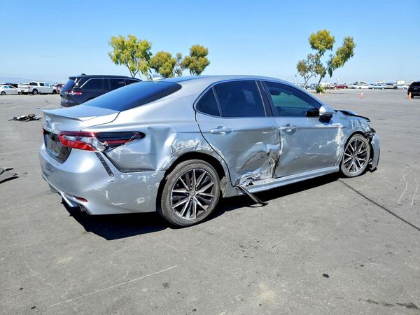2021 TOYOTA CAMRY