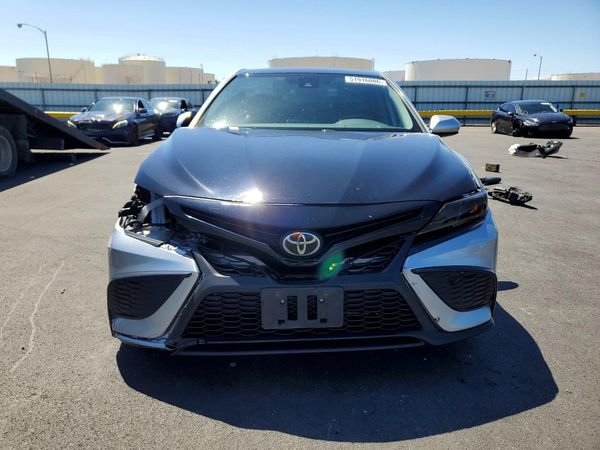 2021 TOYOTA CAMRY