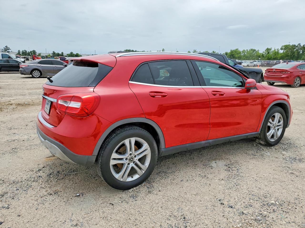2020 MERCEDES-BENZ GLA GLA250