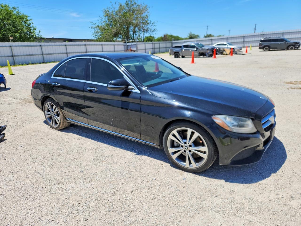 2017 MERCEDES-BENZ C C300