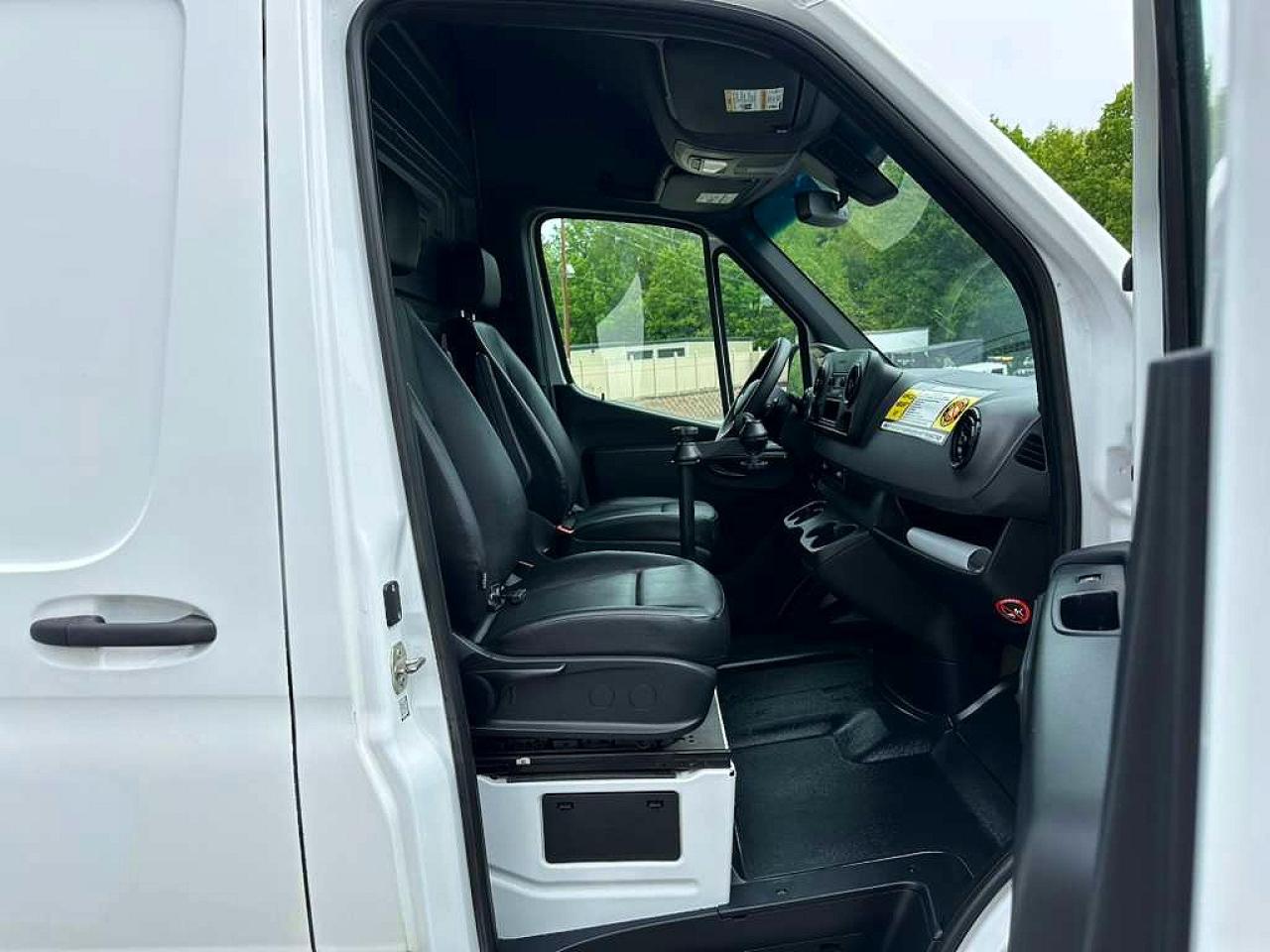 2022 MERCEDES-BENZ SPRINTER 907 (VS30)