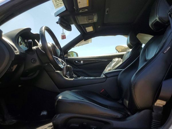 2017 INFINITI Q60