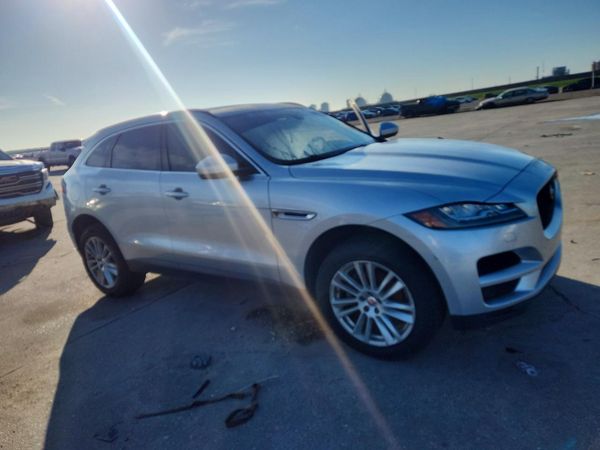 2018 JAGUAR F-PACE Standard — Passenger 3/4