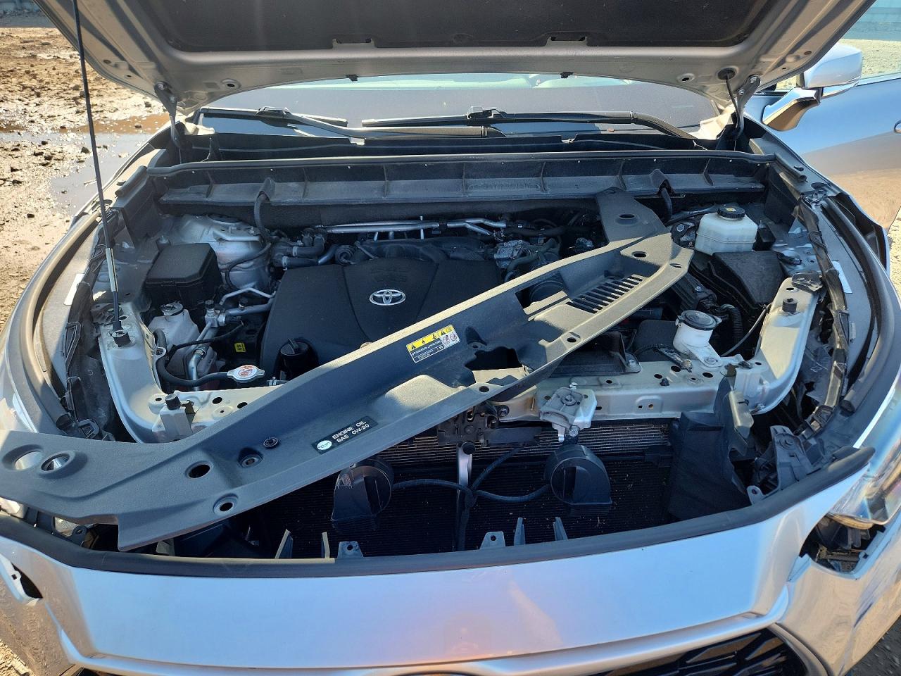 2020 TOYOTA HIGHLANDER XLE Nav