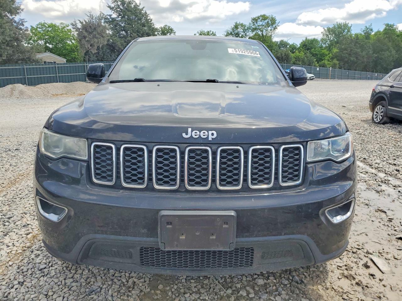 2018 JEEP GRAND CHEROKEE LAREDO 4X4
