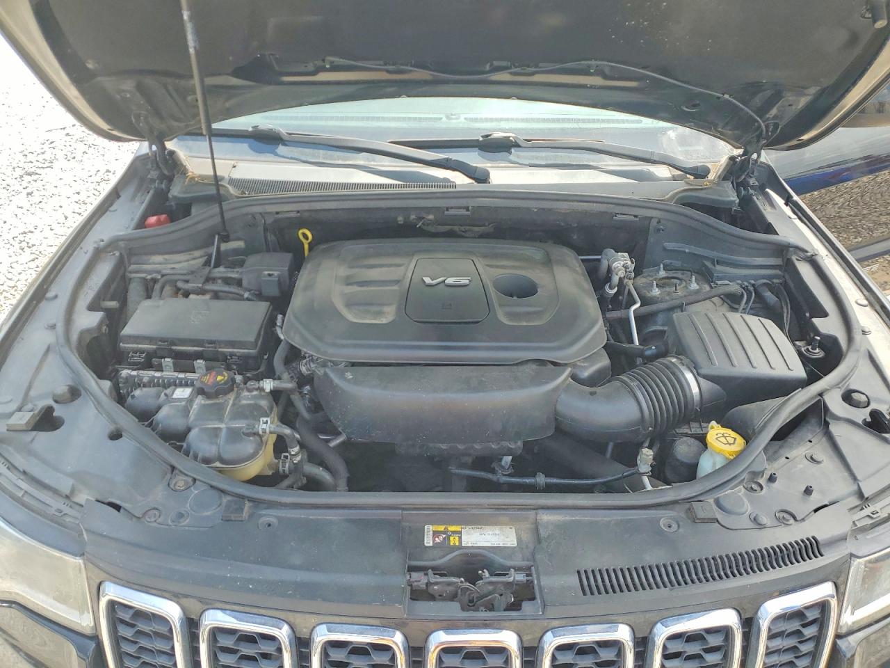 2018 JEEP GRAND CHEROKEE LAREDO 4X4