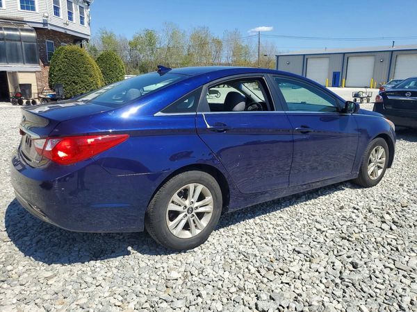 2012 HYUNDAI SONATA