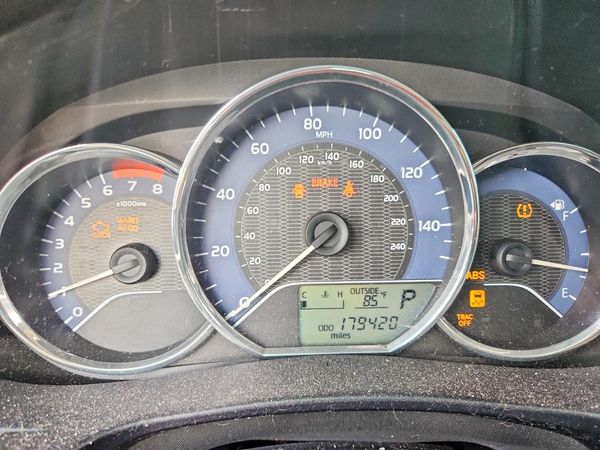 2015 TOYOTA COROLLA