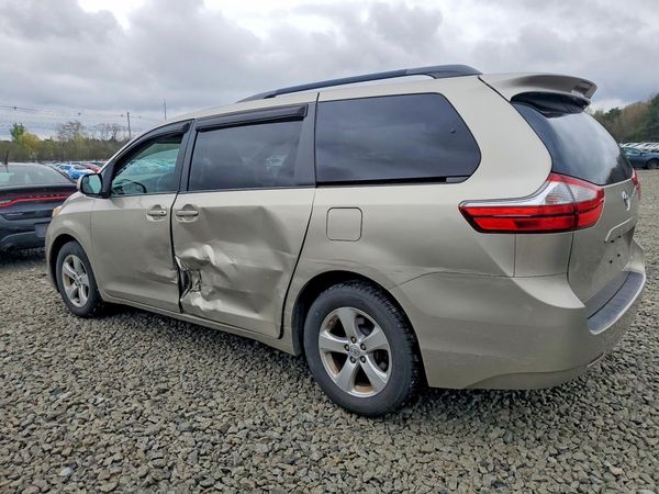 2015 TOYOTA SIENNA