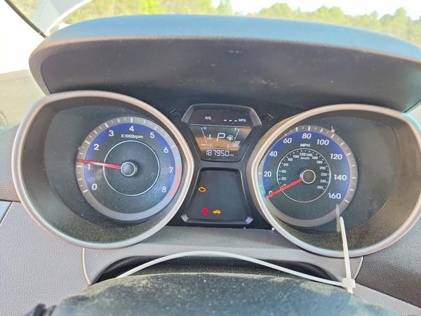 2016 HYUNDAI ELANTRA