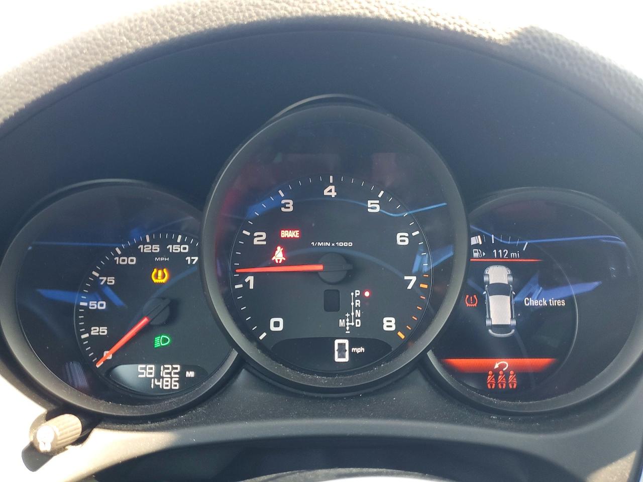 2020 PORSCHE MACAN