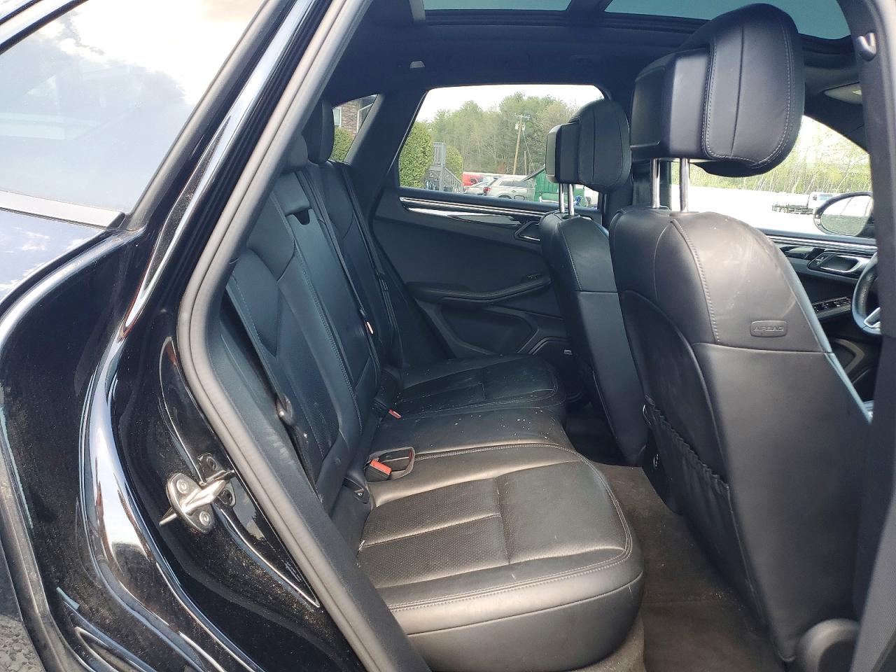 2020 PORSCHE MACAN