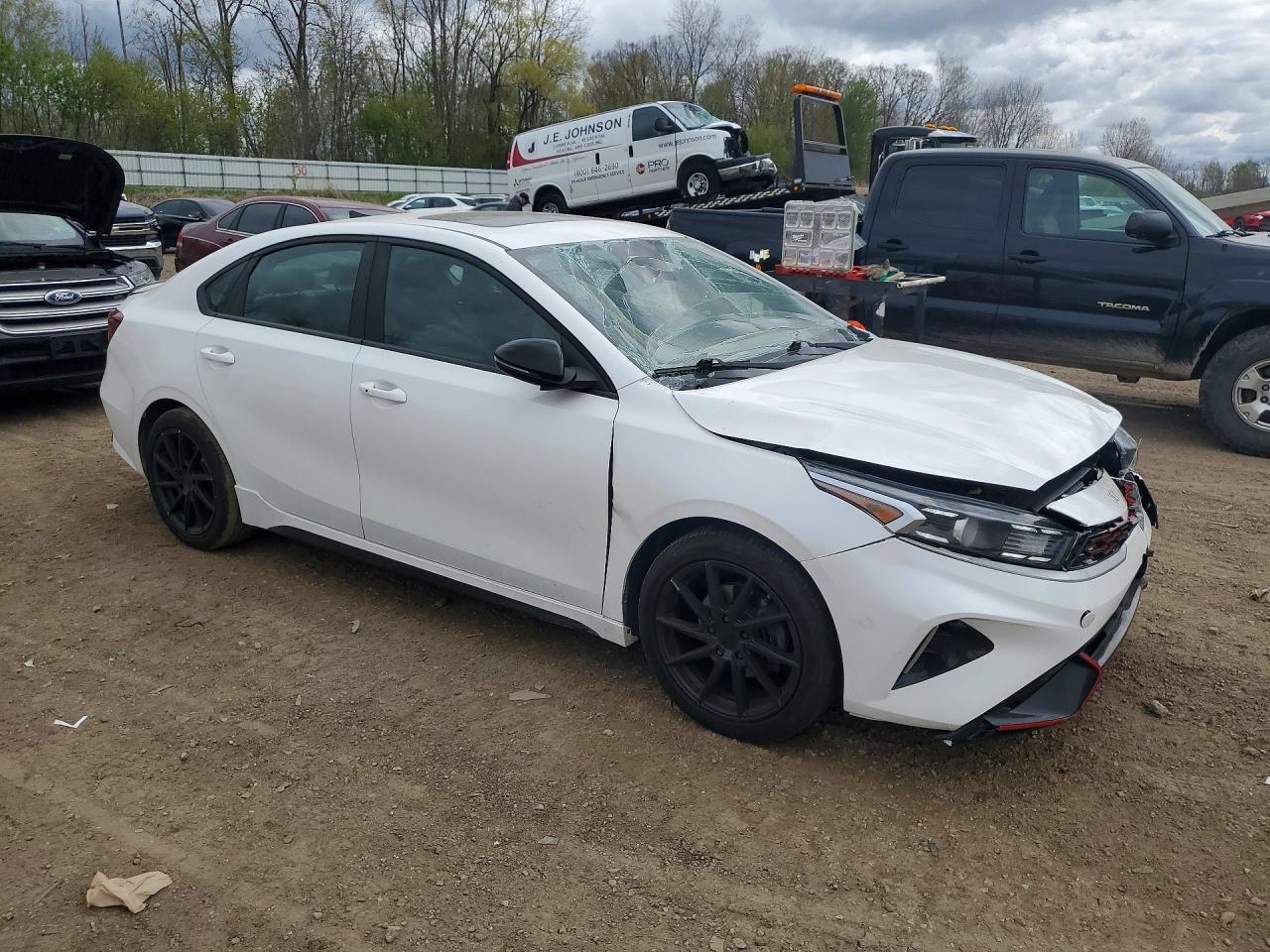 2022 KIA FORTE GT Line