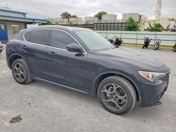 2018 ALFA ROMEO STELVIO AWD