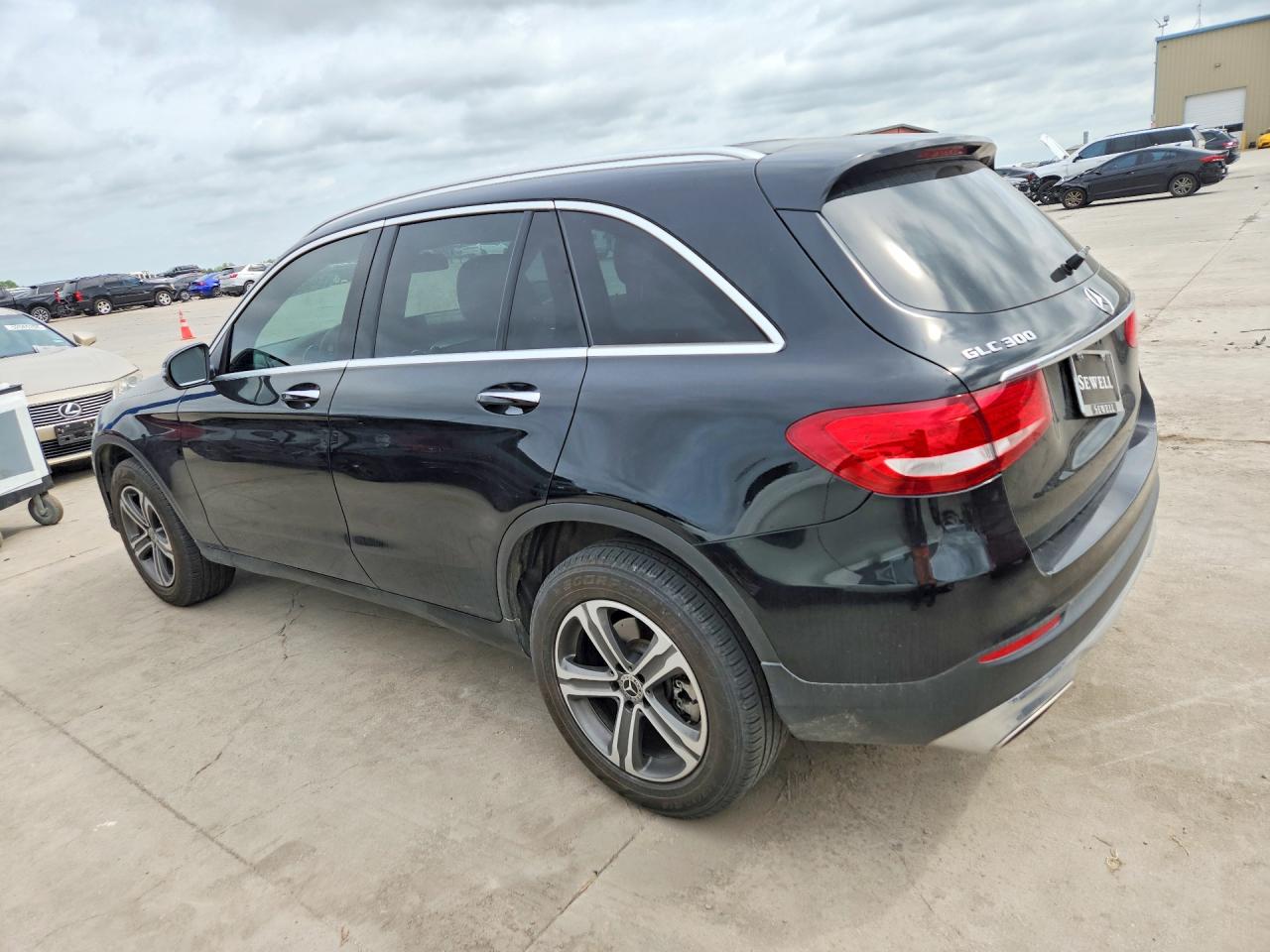 2019 MERCEDES-BENZ GLC GLC300
