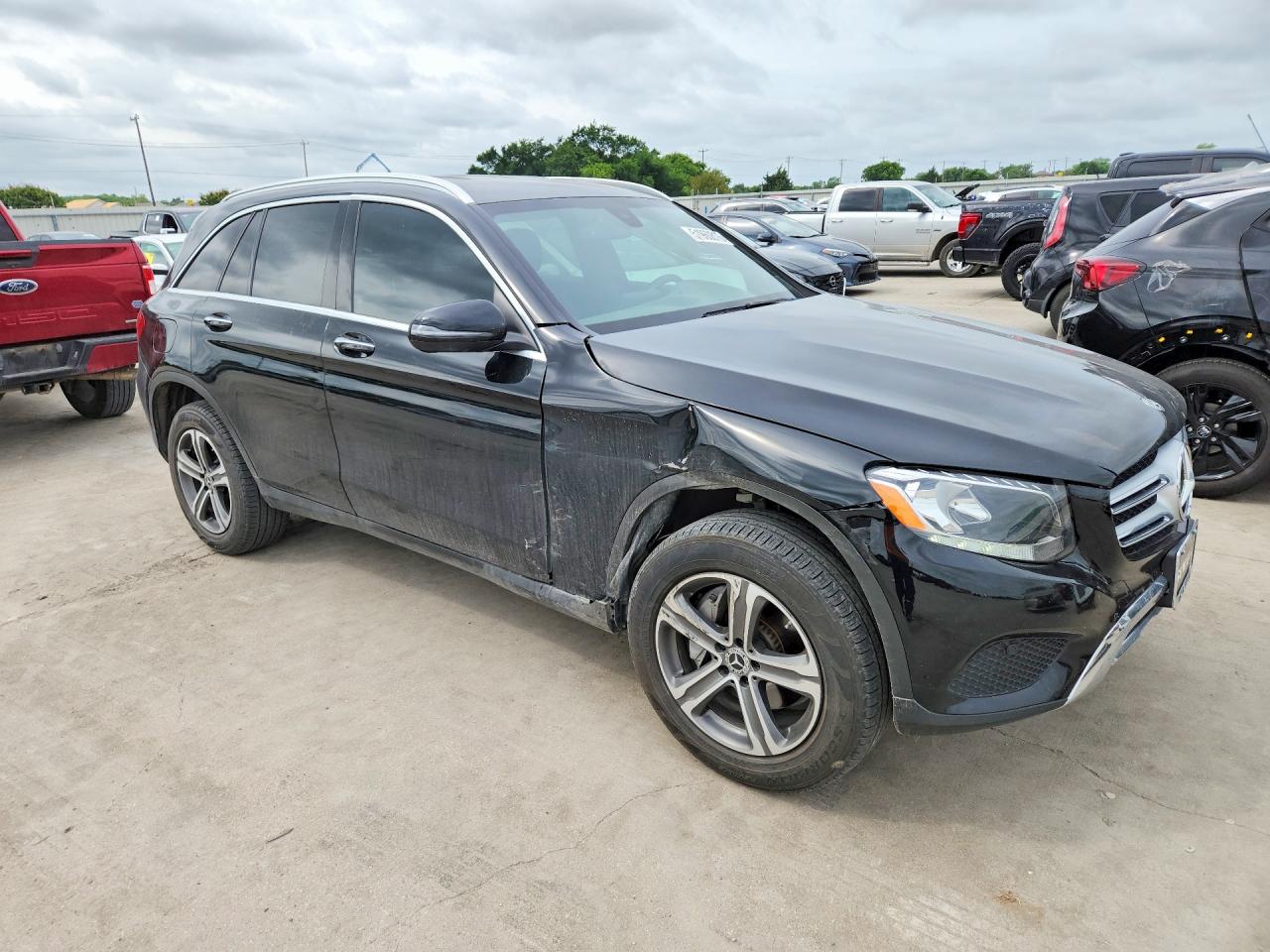 2019 MERCEDES-BENZ GLC GLC300