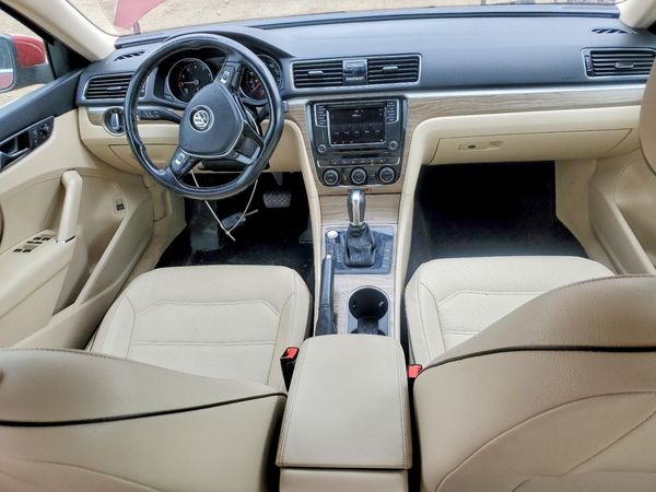 2018 VOLKSWAGEN PASSAT SE, SE w/ Technology