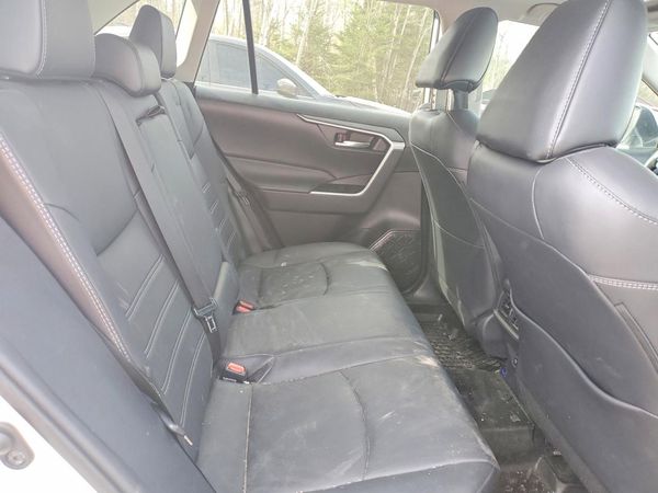 2021 TOYOTA RAV4 XLE HV