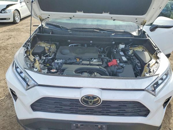 2021 TOYOTA RAV4 XLE HV