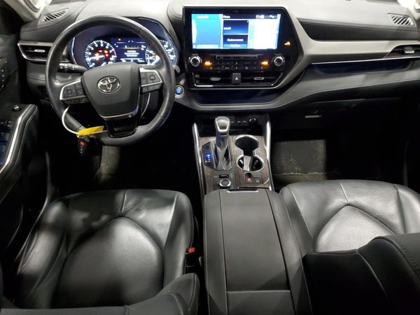 2021 TOYOTA HIGHLANDER