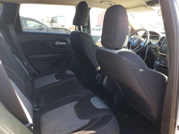 2016 JEEP CHEROKEE SPORT 4X4