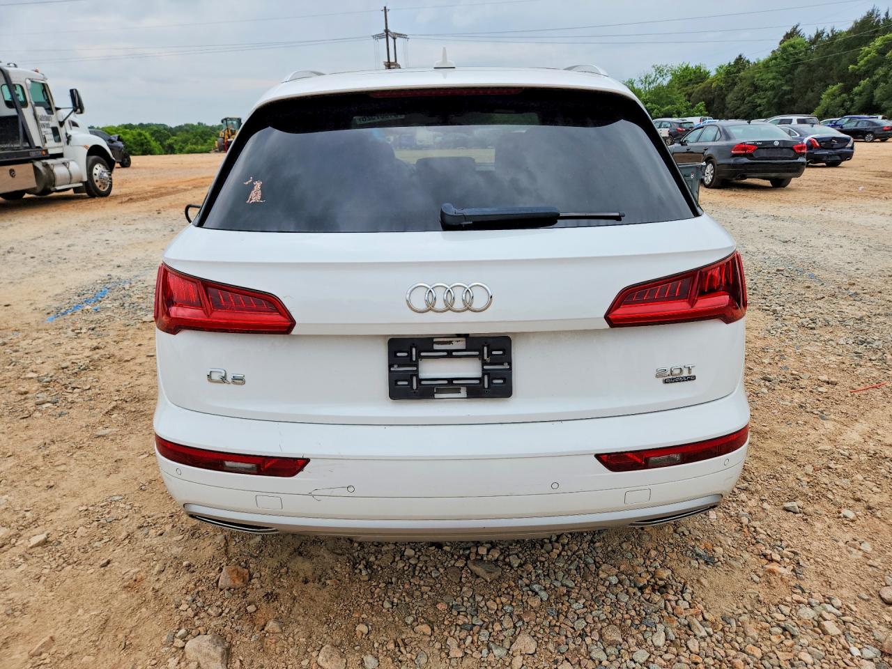 2018 AUDI Q5