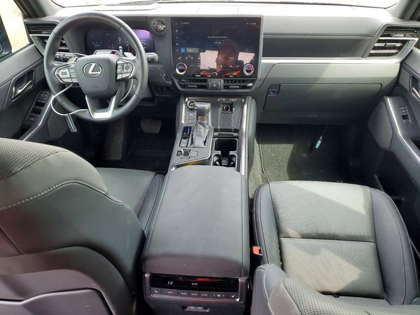 2024 LEXUS GX 550