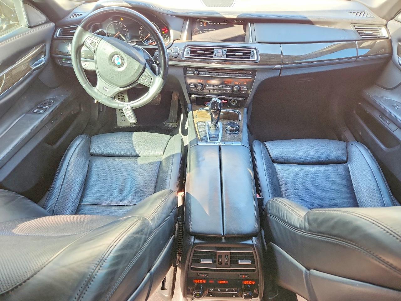2015 BMW 750