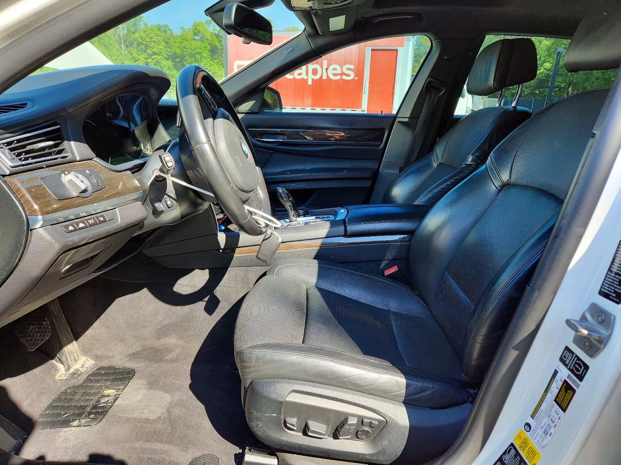 2015 BMW 750