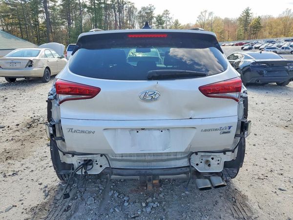 2016 HYUNDAI TUCSON