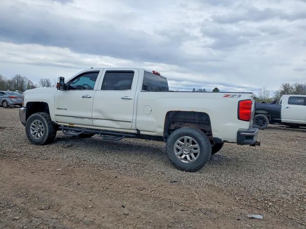 2017 CHEVROLET SILVERADO LTZ