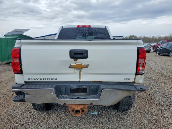 2017 CHEVROLET SILVERADO LTZ