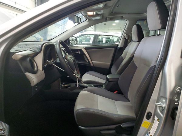 2015 TOYOTA RAV4 XLE (M Grade)
