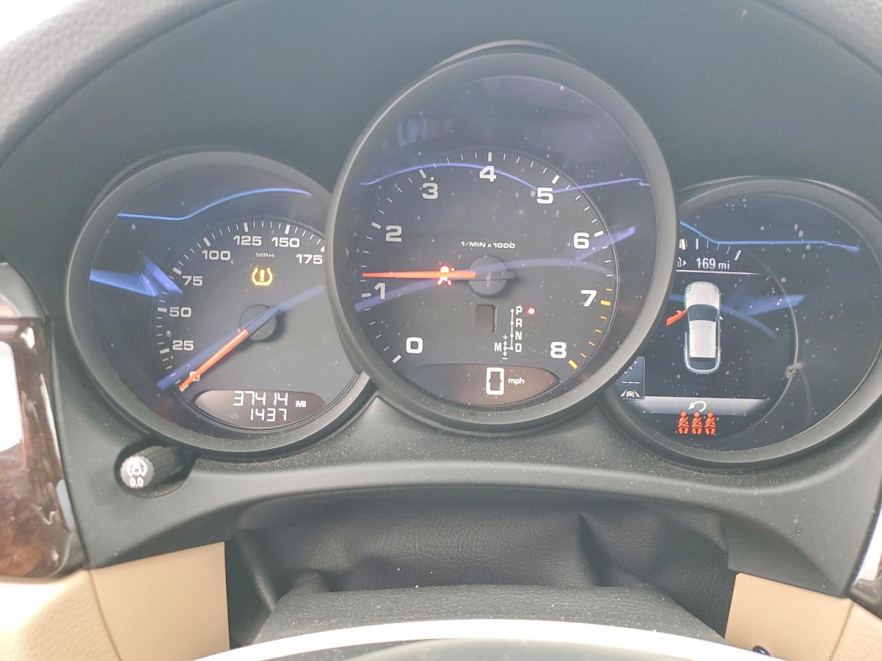 2021 PORSCHE MACAN Base