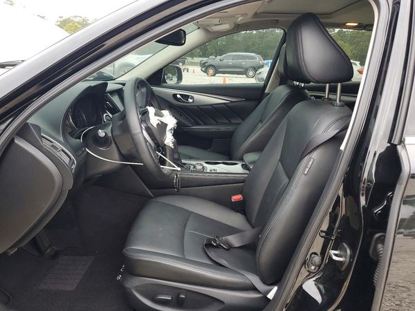 2021 INFINITI Q50 LUXE