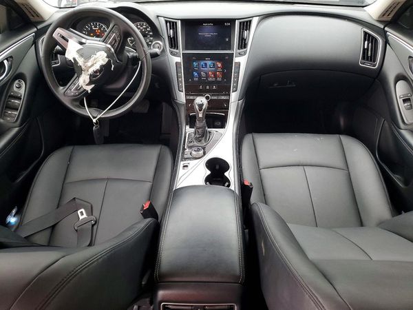 2021 INFINITI Q50 LUXE