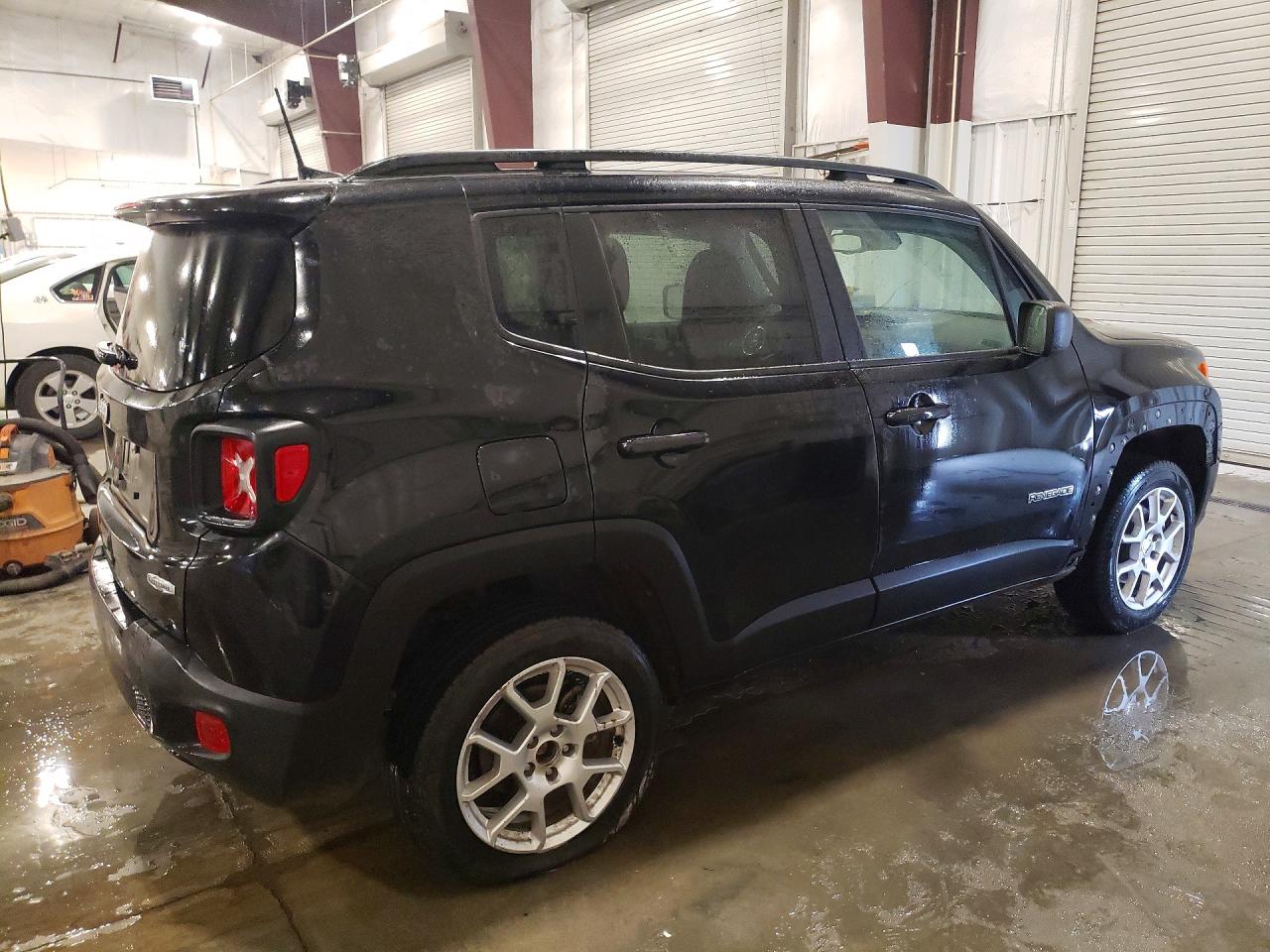 2022 JEEP RENEGADE LATITUDE 4X4