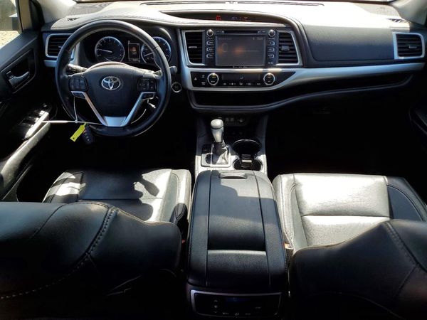2018 TOYOTA HIGHLANDER SE/XLE
