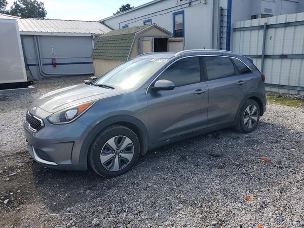 2017 KIA NIRO