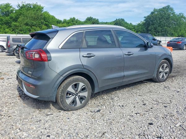 2017 KIA NIRO