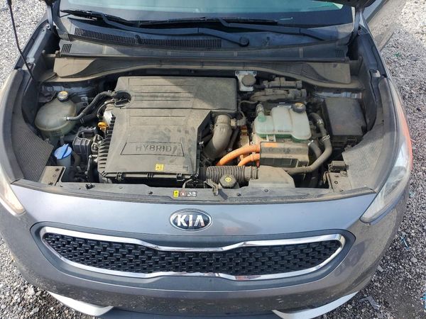 2017 KIA NIRO